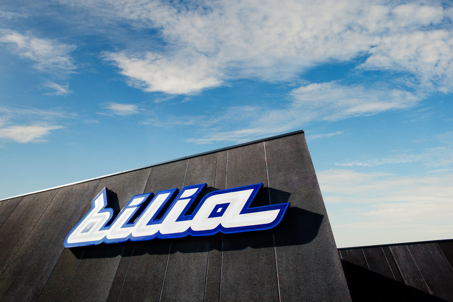 Products from Elvaco enable Entro's project with Bilia